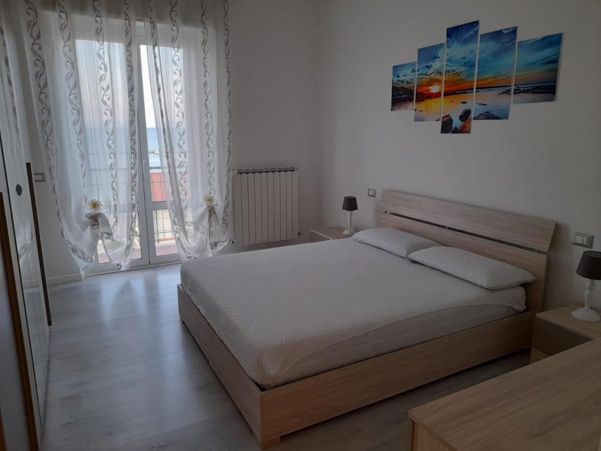 Appartamento Fronte Mare Фальконара-Мариттима Экстерьер фото